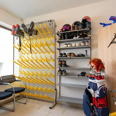 Zurschmitten 12 1- Ug Sued By Interhome Lejlighed